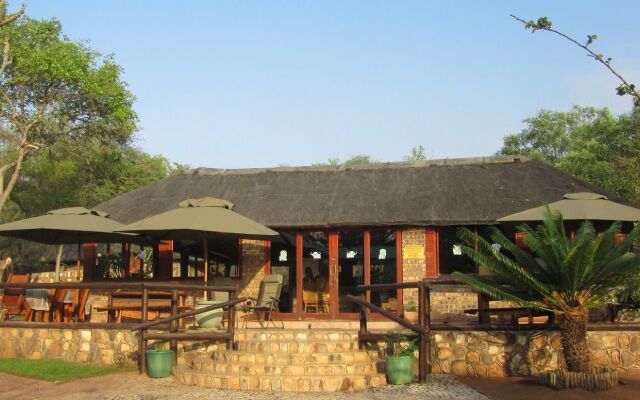 Baluleni Safari Lodge