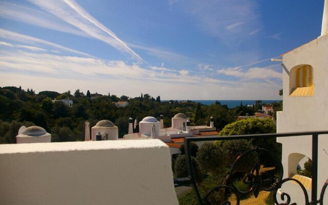Lovely 2 Bedroom end Townhouse in Carvoeiro