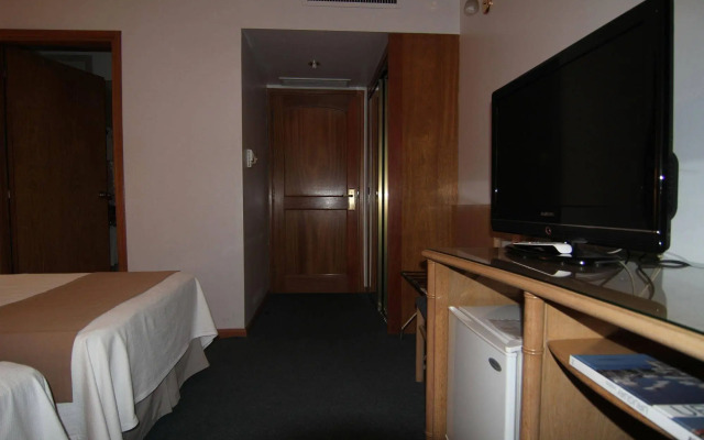 Crystal Palace Hotel