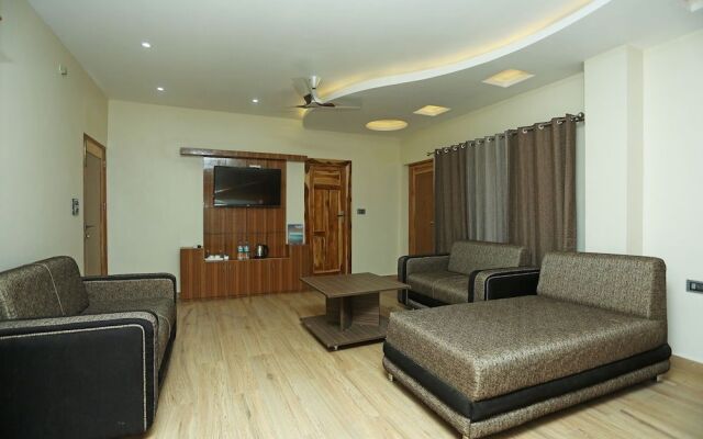 Capital O 18317 Hotel Samriddhi Retreat