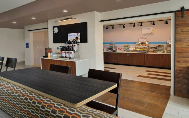 Holiday Inn Express & Suites Brookshire - Katy Freeway by IHG