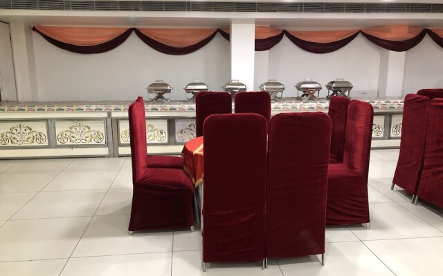 Capital O 6772 Hotel Mukund