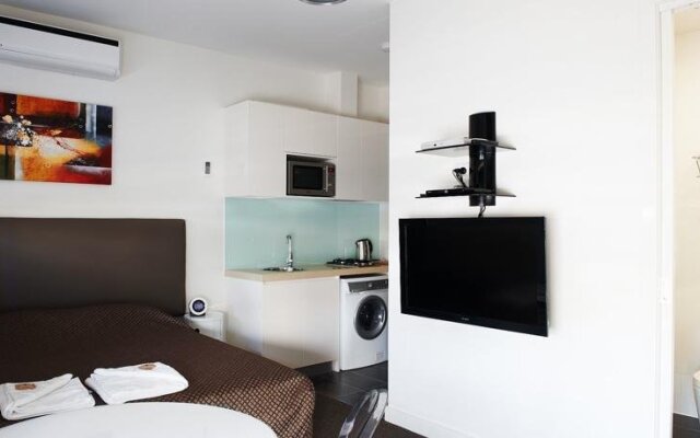 Zara Apartments