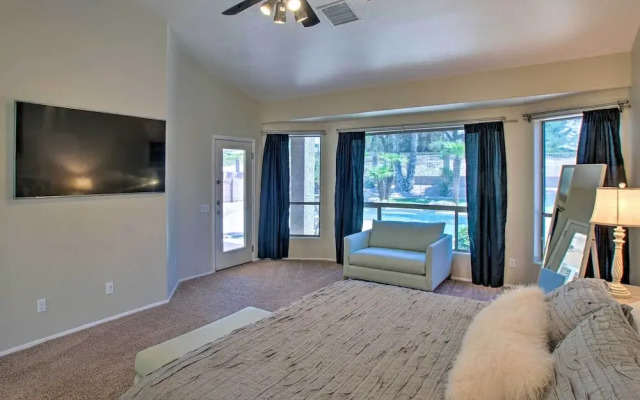 Chandler Retreat w/ Pool, Hot Tub & Grill!