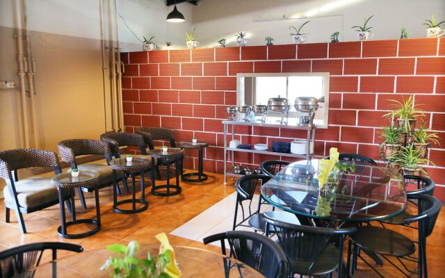 Pleasant Moments -Business Hotel