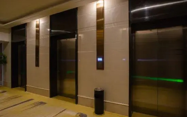 H Hotel (Chongqing Aegean Sea Shopping Plaza)