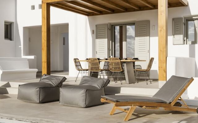 P Square Luxury Villas Naxos