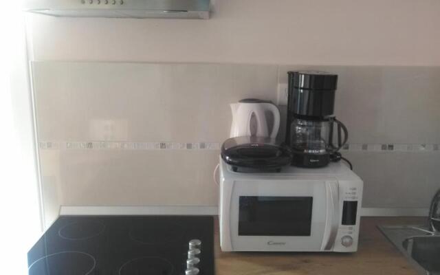 Apartment Yelena Rose West