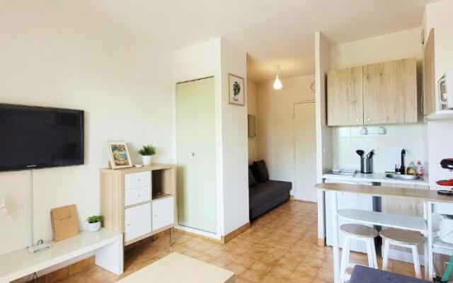 Sanary les gorguettes, studio avec terrasse vue mer