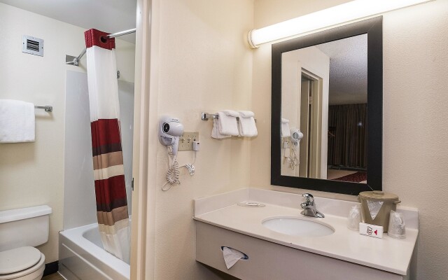 Red Roof Inn Cedar Rapids