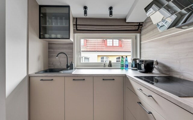 Lion Apartments - Pink i Mustang Studio