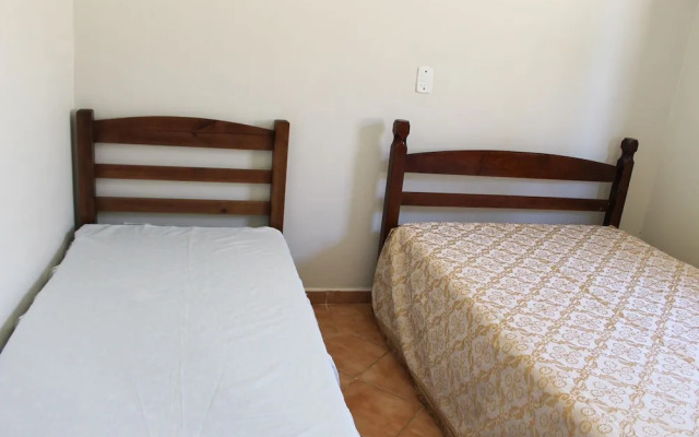 P003 Casa c 3 Dorm. Apenas 150m da Praia