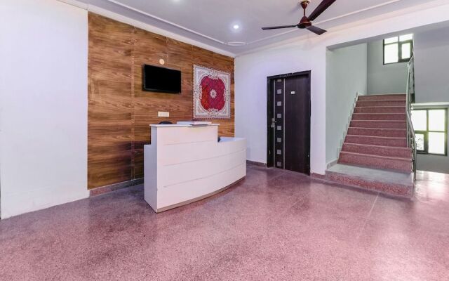 OYO Flagship 30504 PR Residency