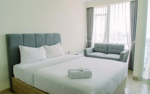 Elegant and Comfy Studio at Menteng Park Apartment