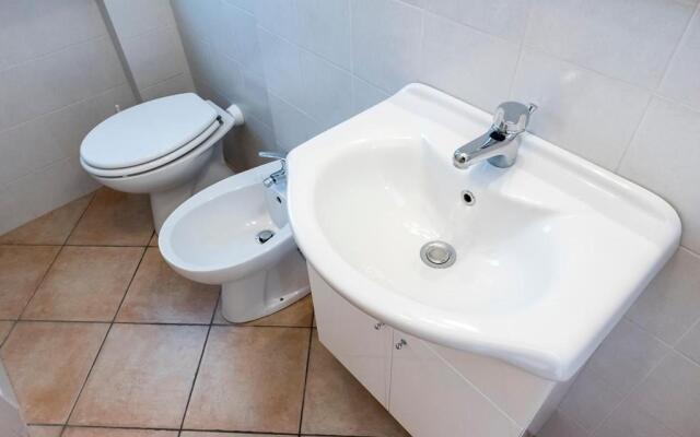 M35 - Marcelli, Trilocale Con Terrazzo E A/C