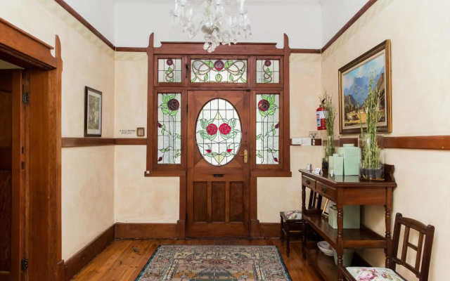 Devereux Lodge