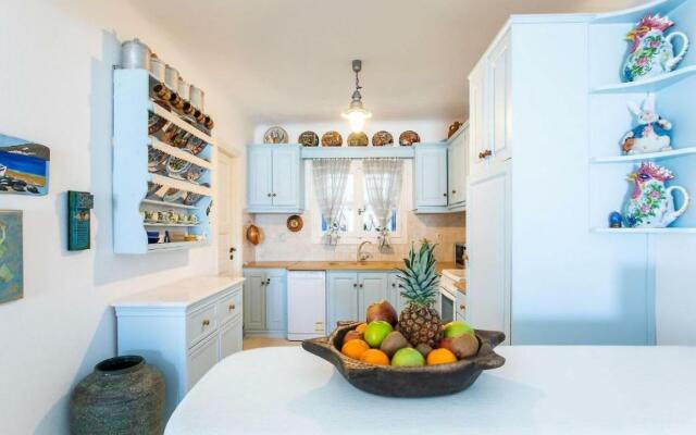 Beachfront Villa Giovanna-Premium Location&Jacuzzi