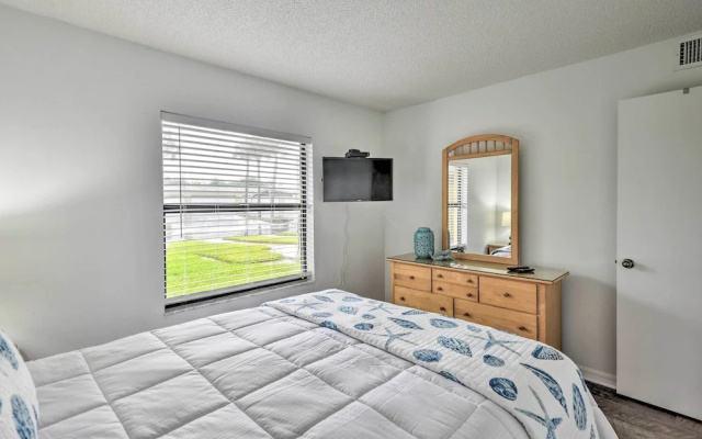 Updated Ormond Beach Condo: Relax & Explore!