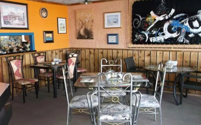 Haileybury Beach Motel