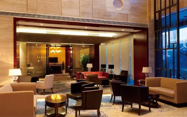 Qingdao Celebrity Hotel