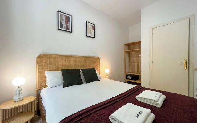 Stay U-nique Apartments Urgell