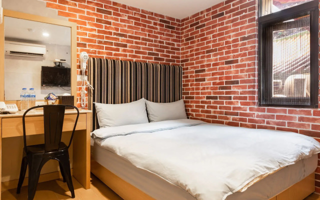 Long Shan Hotel