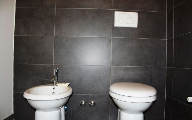 Salotto Piramide B&B Hotel