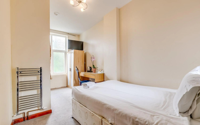 London Star Hotel