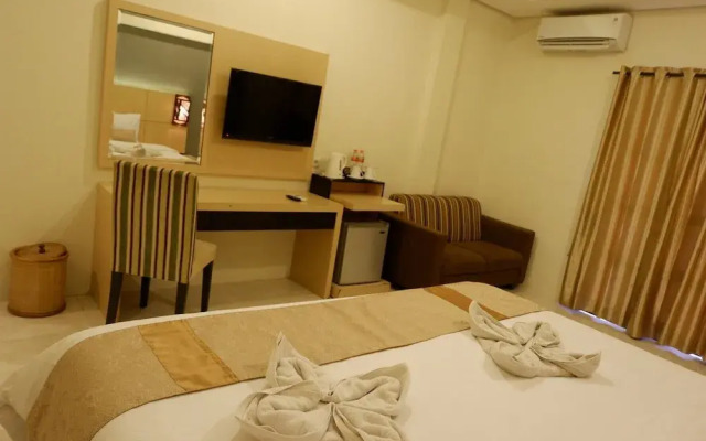 Ataya Hotel by Qinarya