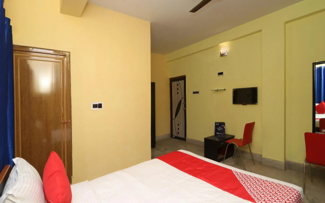 OYO 11530 Maa Tara Guest House
