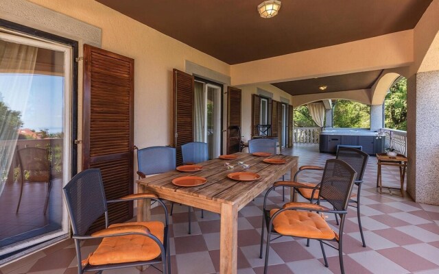 Nice Home in Matulji With Wifi and 4 Bedrooms