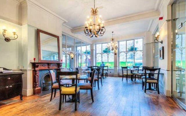 Clarion Collection Harte and Garter Hotel and Spa