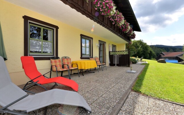 Quaint Apartment In Drachselsried Bavaria With Terrace