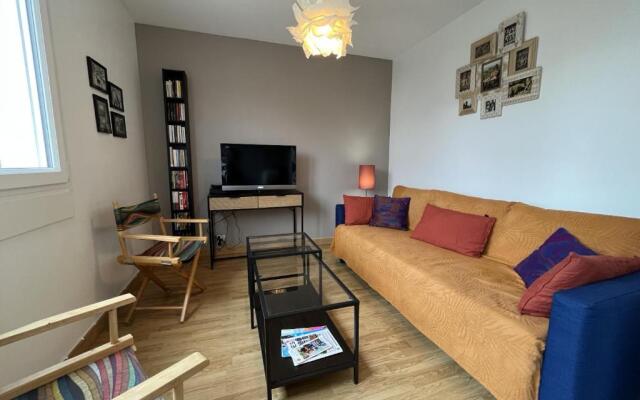 Bel appartement clair à 10mn du port à pied