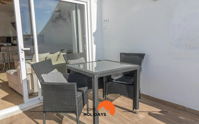 #043 Saradel Old Town Center Beach