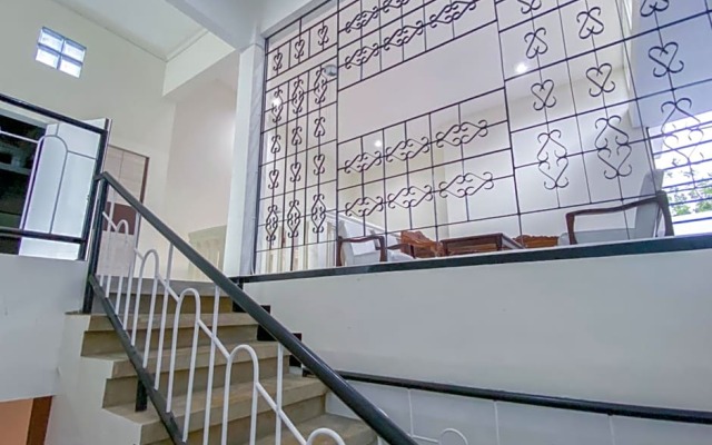 RedDoorz Syariah @ Mitra Guest House.