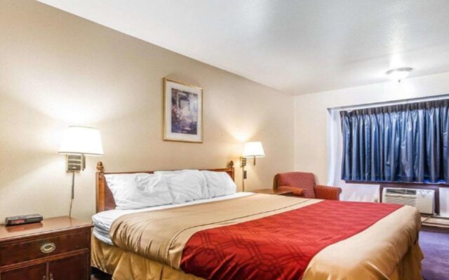 Rodeway Inn & Suites Madison East