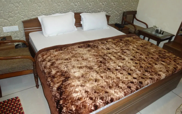 The Shradha Hotel