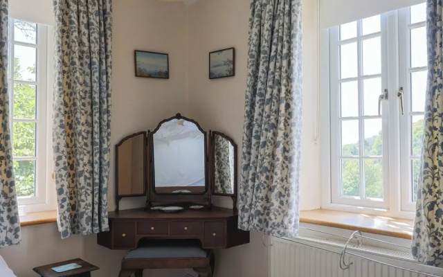 Lynch Cottage