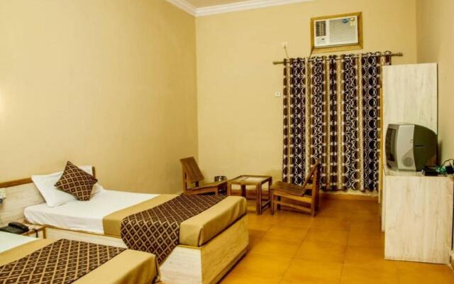 Hotel Empire Gandhidham