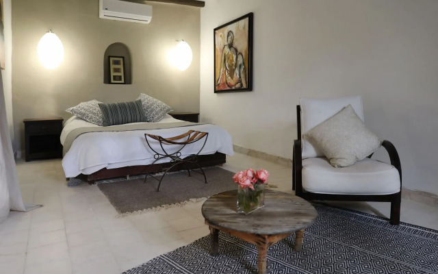 Le Petit Hotel du Flouka