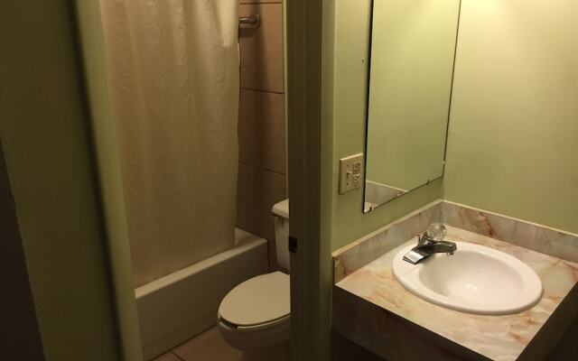 Sebring Inn