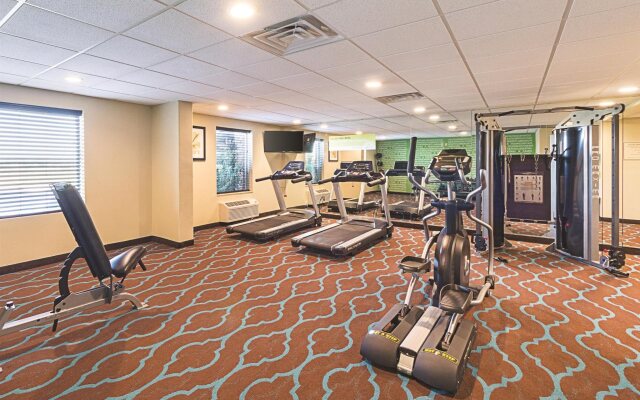 La Quinta Inn & Suites by Wyndham Mathis