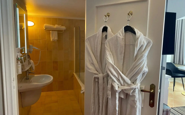 La Bourse Hotel