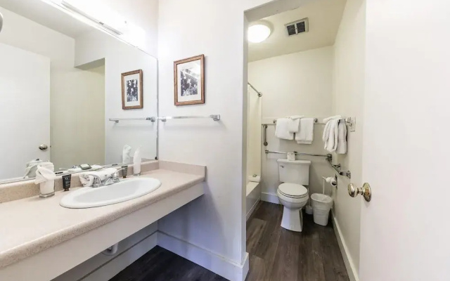 135 Bldg C 1 Bedroom Condo