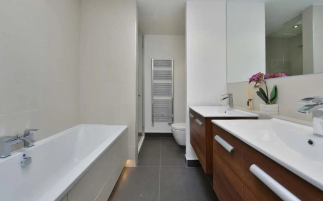 Luxury 4 bed home in Islington