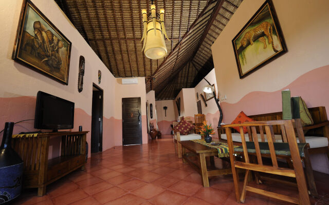 Mara River Safari Lodge