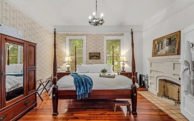 The Veranda Historic Inn