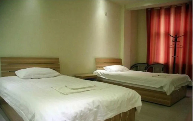 Zhenglong Express Hotel