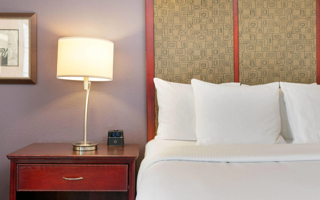 La Quinta Inn & Suites by Wyndham Lindale